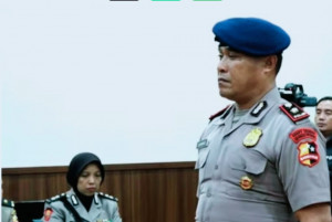 Danyon Brimob Kompol Cosmas Dipecat Usai Tewaskan Driver Ojol dalam Aksi Ricuh