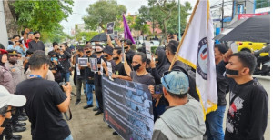 Aksi Diam Jurnalis di Mapolda Jambi, Kapolda Tidak Hadir Temui Massa