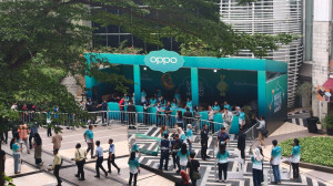 OPPO Bagikan Lebih dari 60.000 Paket Makanan Berbuka Lewat Program “Make Your Moment”