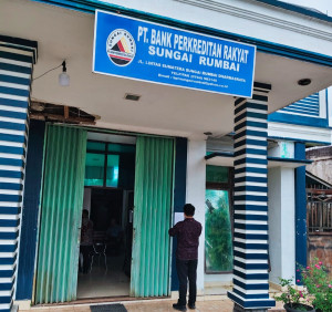 OJK Cabut Izin Usaha BPR Sungai Rumbai, LPS Siapkan Proses Likuidasi