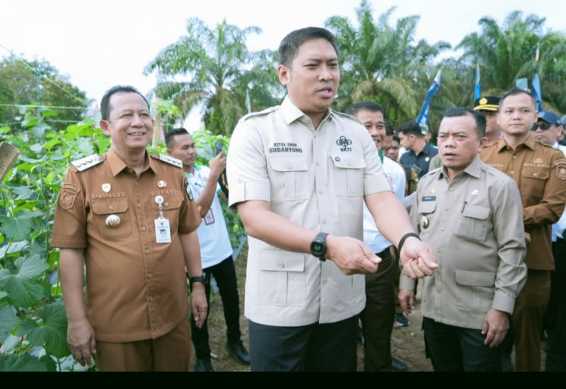 Wakil Menteri Pertanian RI, Sudaryono saat menghadiri pelantikan DPD HKTI Jambi di Bukit Cinto Kenang Muaro Jambi 