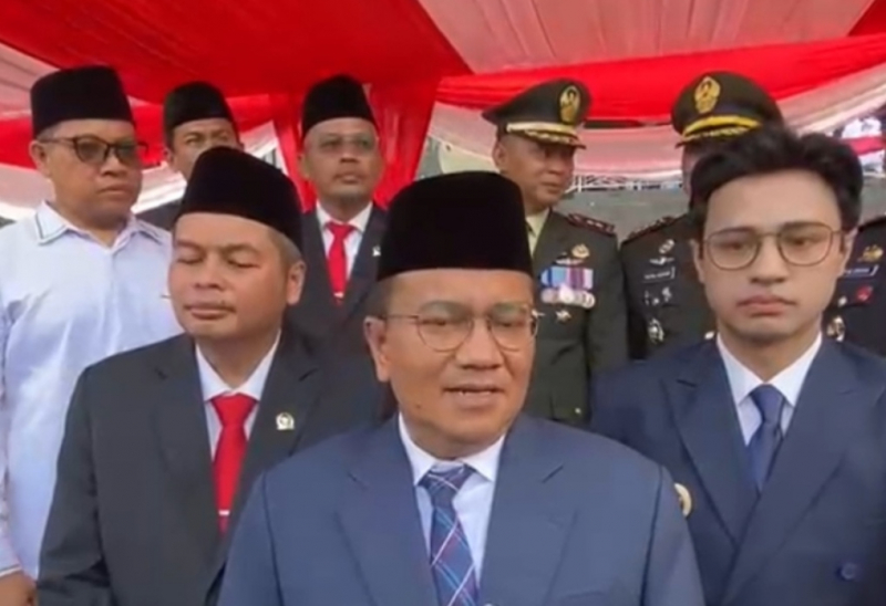 Wali Kota Jambi Dr. H. Maulana, M.K.M. bertindak sebagai inspektur upacara. Kegiatan tersebut dihadiri Wakil Wali Kota Jambi Diza Aljosha Hazrin, Ketua DPRD Kota Jambi Kemas Faried Alfarelly, 