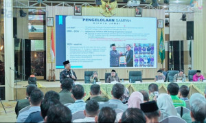 Maulana-Diza Buka Dialog Publik, Kebijakan OPBM dan Penutupan TPS Dikaji Ulang