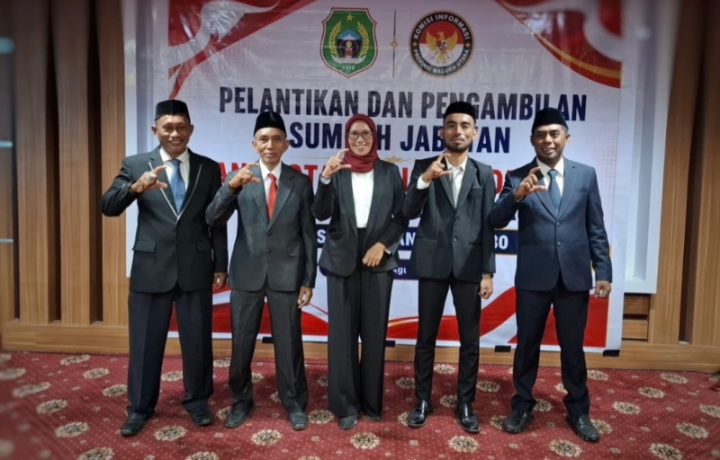 Lima Anggota Komisi Informasi Provinsi Maluku Utara periode 2026–2030 dilantik 