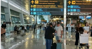 Erupsi Anak Krakatau Picu Penutupan Sementara Bandara Soekarno-Hatta, Puluhan Penerbangan Terdampak