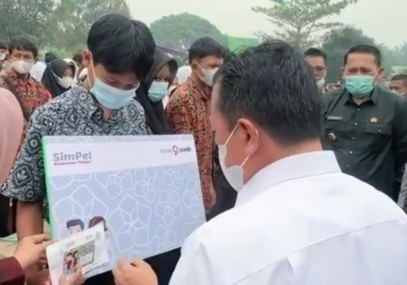 465 Siswa di Merangin Terima Bantuan Pro Jambi Cerdas, Bank Jambi Fasilitasi Penyaluran Lewat Tabungan SimPel