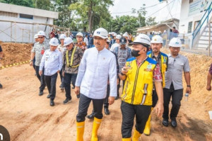 Dampingi Mensos RI, Wali Kota Maulana Tinjau Progres Sekolah Rakyat di Bagan Pete